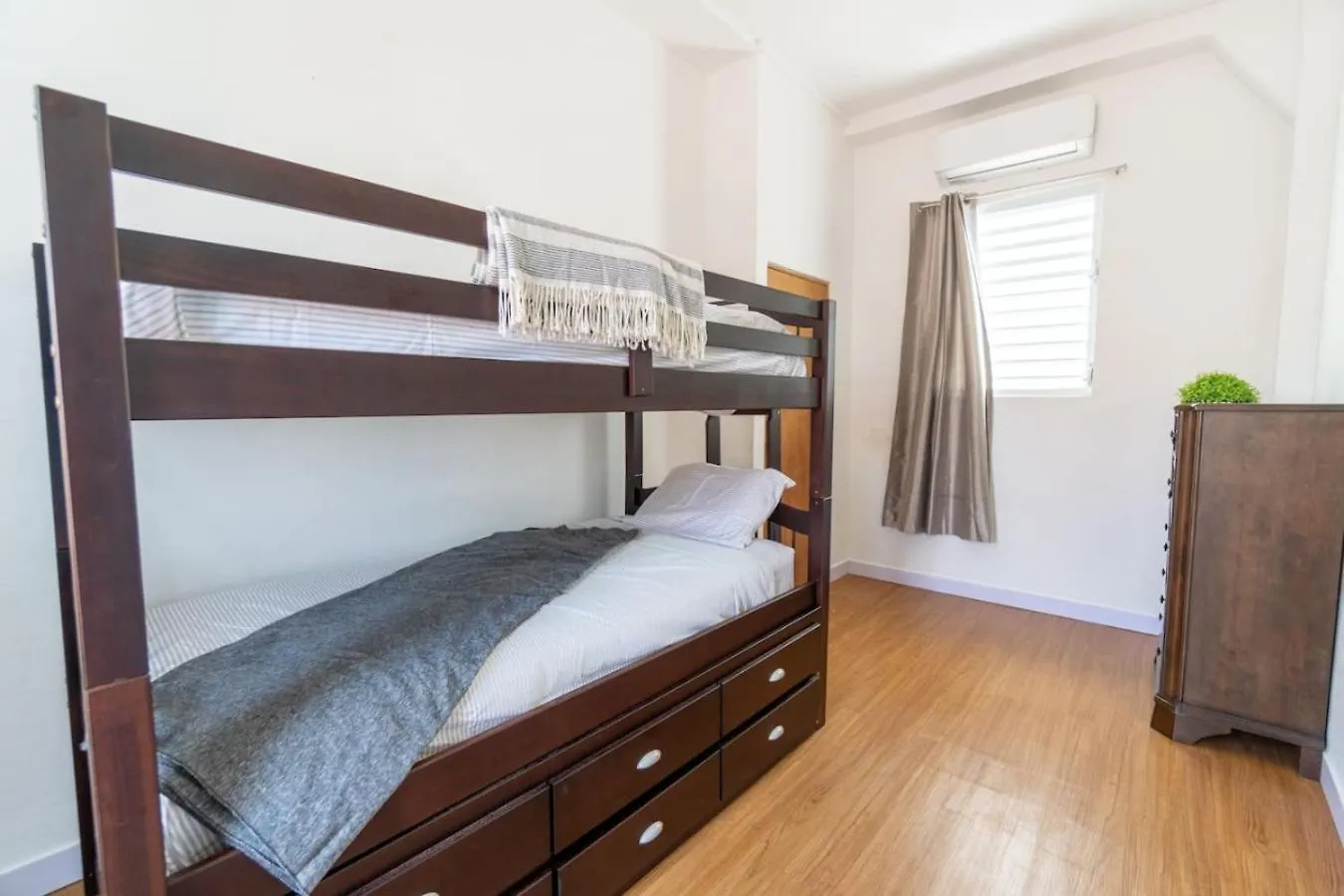 Modern 2 Apartments 3-Bedroom - 10 Guests In Historic Old San Juan